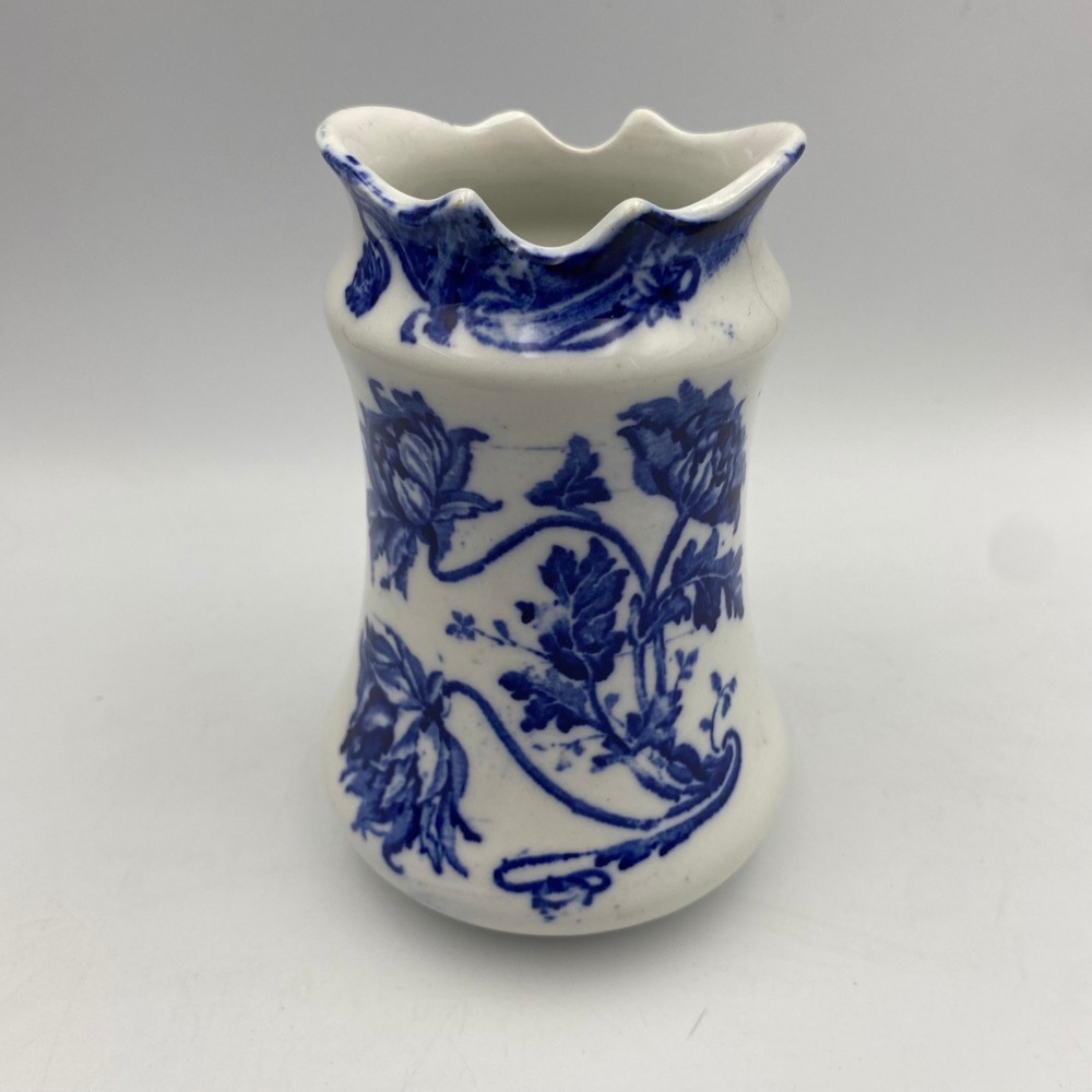 Antique Togo Flow Blue Porcelain Bud Vase Scalloped Rim Cobalt Floral 5.5 Inch‎